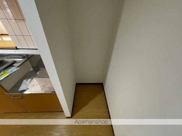 エルナ栄通の内装写真