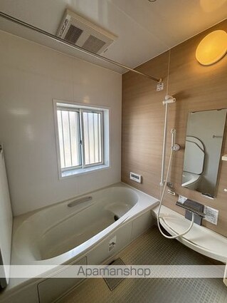 宝沢貸家[4LDK/124m2]のバス