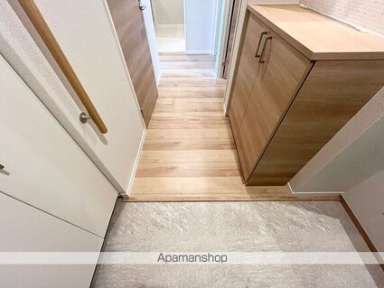 シトリネ[2LDK/62.45m2]の玄関