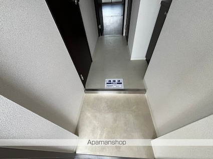 エンゼルプラザＷＥＳＴ１[1DK/28.8m2]の玄関