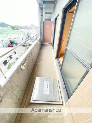 Ｗａｊｉｍａ小雑賀マンション[3DK/68.9m2]のバルコニー