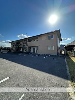 Ｖｉｌｌａ　ｃａｍｅｌｉａ[2LDK/56.29m2]の外観2