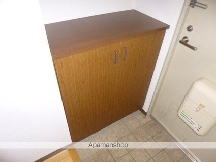 ラフィネ立川[3LDK/71.62m2]の玄関
