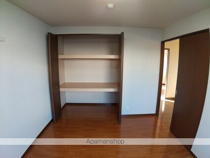 エスワイ杉山[2K/42.25m2]の収納