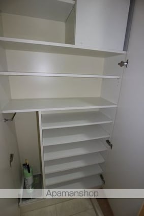 ガーデン用賀[1K/25.06m2]の玄関