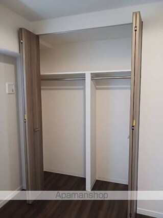 Ｔｏｔｓｕ　Ｒｅｓｉｄｅｎｃｅ　Ｋａｍｉｎａｒｉｍｏｎ[2LDK/54.7m2]の収納