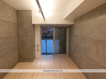 東京都新宿区西新宿３丁目[1K/30.63m2]のリビング・居間