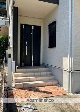 樋野口戸建[2SLDK/111.78m2]のエントランス