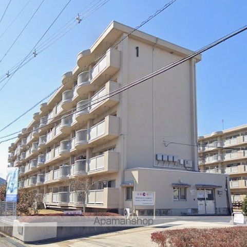 ビレッジハウス小泉1号棟の外観写真