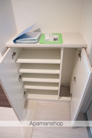 フォレストインサイド 鳳の内装写真