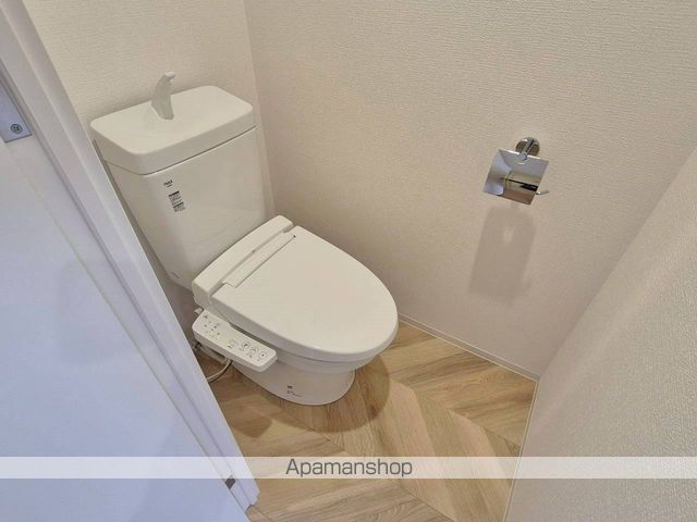 ALIVIS放出の内装写真