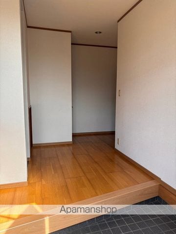 深芝南2階建て戸建の内装写真
