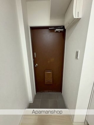ＲＥＺＥＴ柏[1R/18.72m2]の玄関