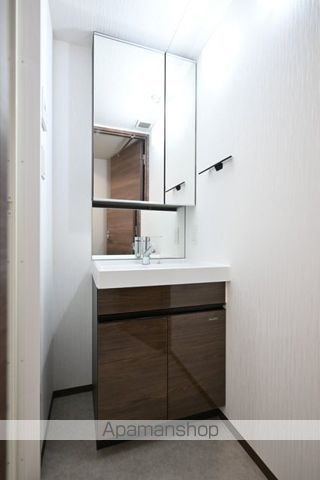 ＧＲＡＮＳＩＴＥ　ＮＡＫＡＭＥＧＵＲＯ[1K/25.44m2]の洗面所