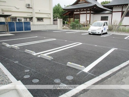 Ｄ－ＲＯＯＭ徳行[2LDK/58.37m2]の駐車場2