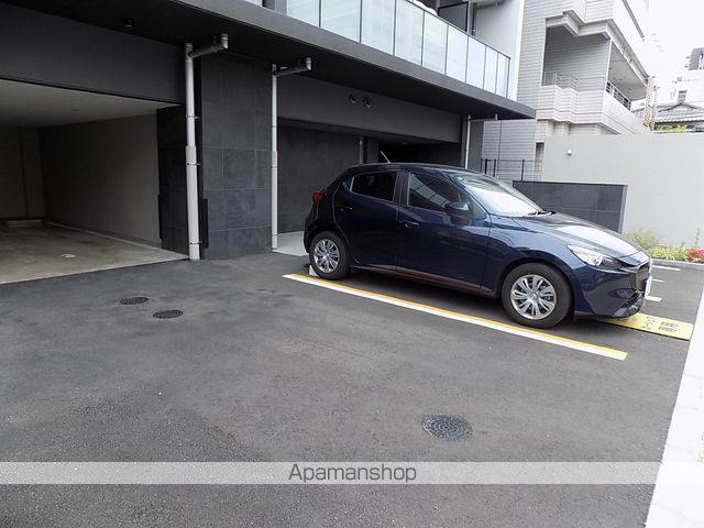 ルネフラッツ庄内通駅前の外観写真