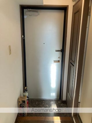 ライオンズプラザ白山[1R/16.43m2]の玄関