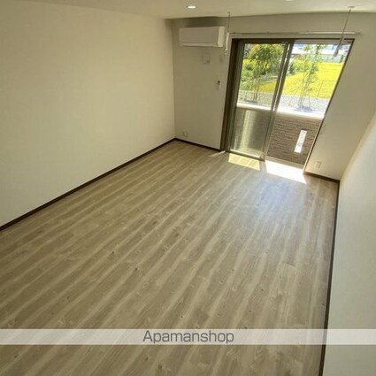 ラフィネ新井[1K/29.78m2]のリビング・居間