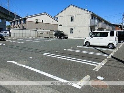 ステラ[2DK/49.88m2]の駐車場