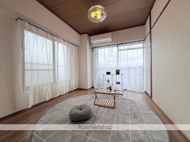 瀬戸内ビルの内装写真