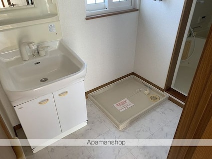 愛媛県四国中央市豊岡町長田[2LDK/58.53m2]の洗面所