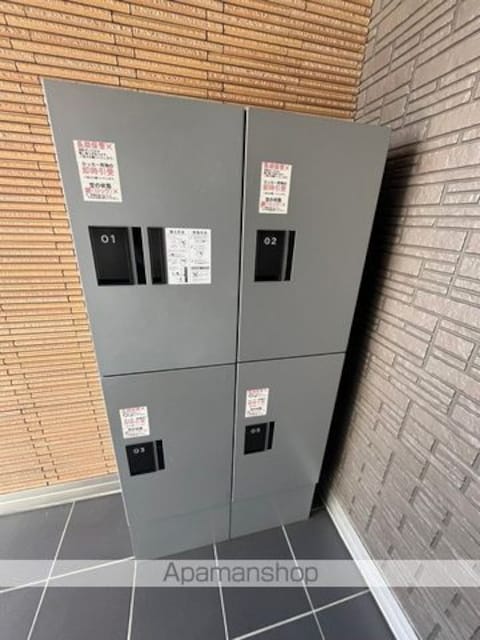 和歌山県和歌山市小松原通１丁目[2LDK/64.56m2]の共用部2