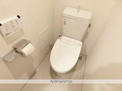 ジェノヴィア新宿早稲田グリーンヴェール[1K/25.5m2]のトイレ