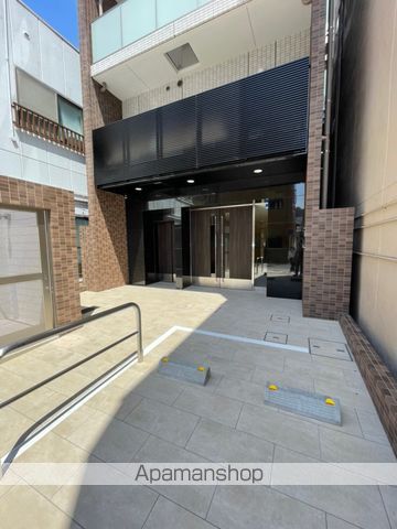 ディアレイシャス大須赤門通本町の玄関写真