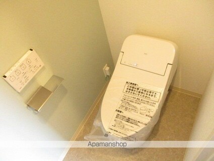ＬｉｖｅＣａｓａ高円寺[2LDK/49.06m2]のトイレ