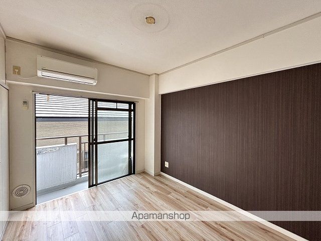 タウン己斐西の内装写真