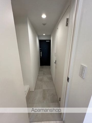 【新宿区北新宿のマンションの写真】