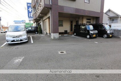 ベルエアー鷹子[1DK/32.6m2]の駐車場