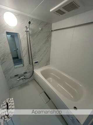 ヴィラ　ウィスタリア　Ｂ棟[3LDK/85.5m2]のバス