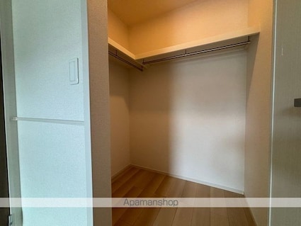 Ｍｏｄｅｒｎｅ　Ａｎｇｅ[2LDK/58.6m2]の収納