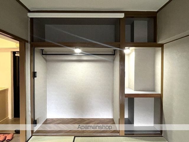 リリーフ長丘の内装写真
