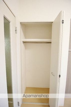 アールコート早稲田[1K/25.11m2]の収納