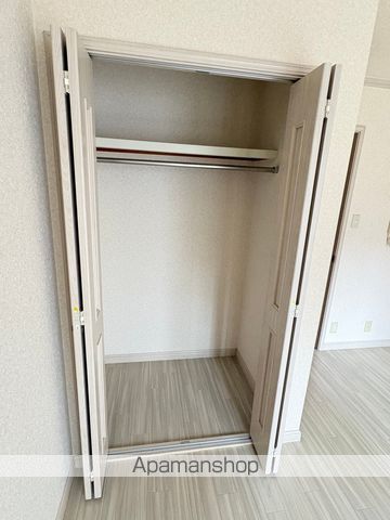 エレガンタナカIIの内装写真
