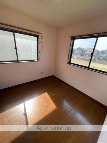 宮中桜町附住宅の内装写真
