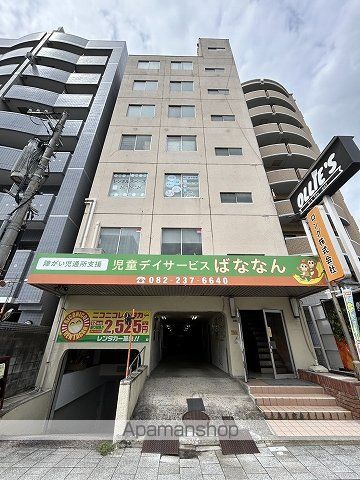 金本ビルの外観写真