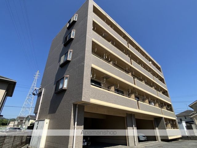 リアライズ津高の外観写真