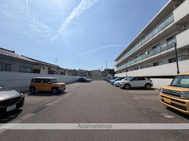 レガーロ旭町の玄関写真