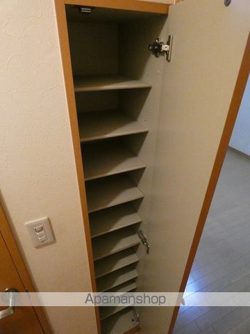 TEANA 弐番館の内装写真