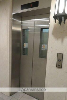 ヴィアーレ勾当台Ⅰ[1LDK/53.95m2]の共用部1