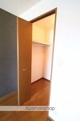 ストークコート[1LDK/45.29m2]の収納