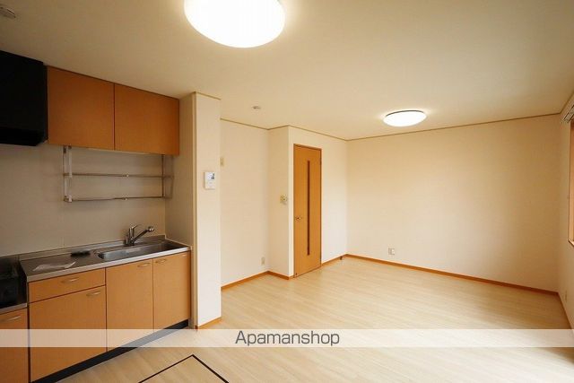 ファミール三軒屋 A棟の内装写真