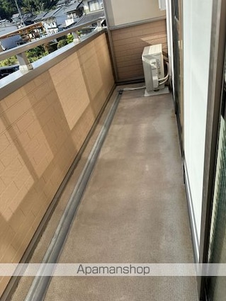 Ｖｉｌｌａ　ｃａｍｅｌｉａ[2LDK/56.29m2]のバルコニー