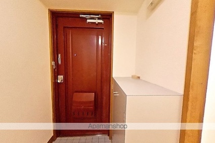 ロイヤル・レジデンス秦[2DK/47.52m2]の玄関