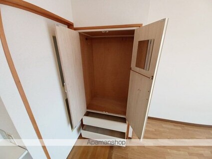 アーバン赤坂[1K/26m2]の収納