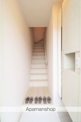 グラシア[2LDK/59.04m2]の玄関