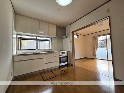 髙村貸家[3LDK/70.28m2]の内装2